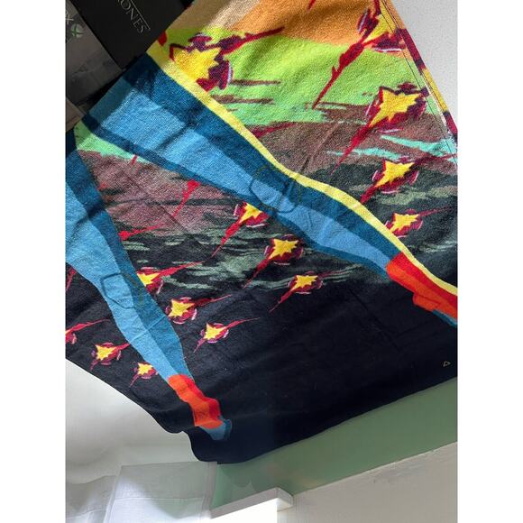 Captain Marvel Beach Bath Pool Towel Loot Crate Exclusive Avengers Full Size - Picture 6 of 6